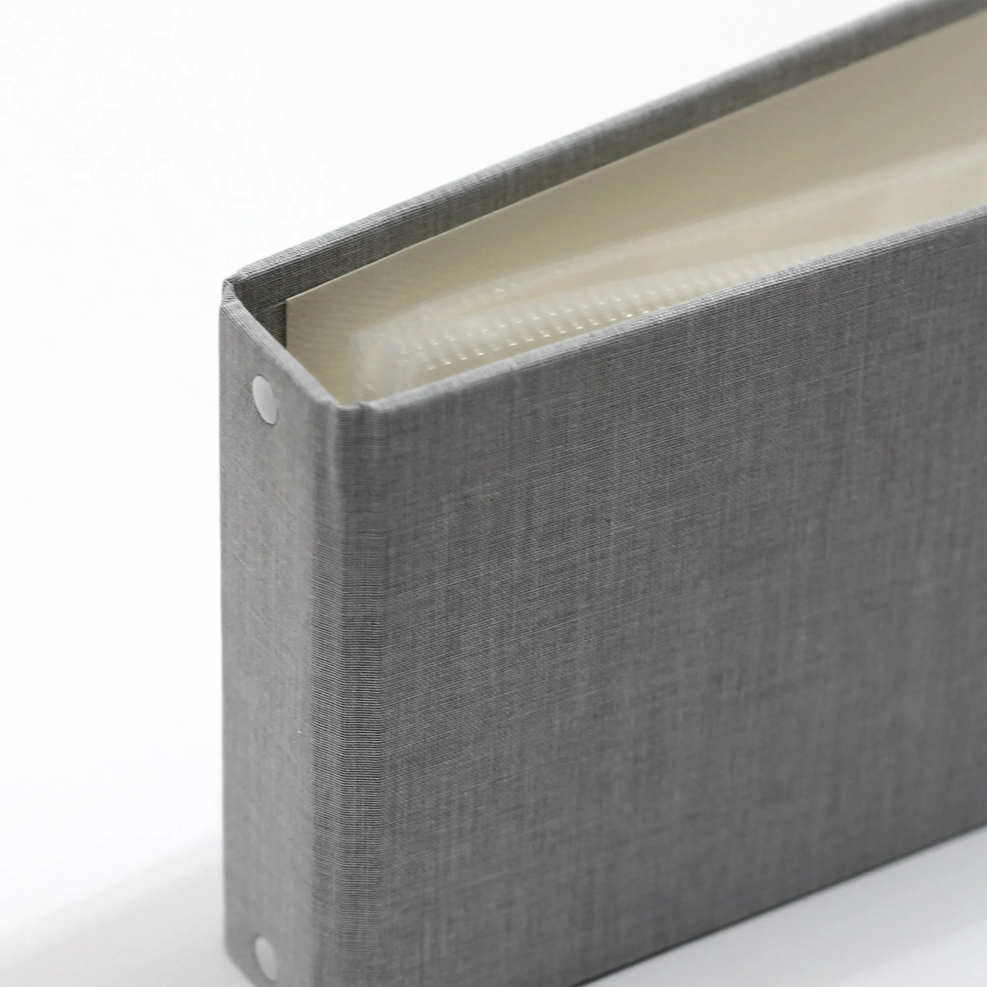 Small Photo Binder | for 4x6 Photos | with Dove Gray Linen Cover